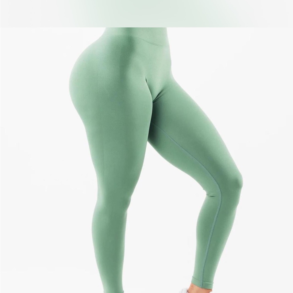 Alphalete Amplify Leggings